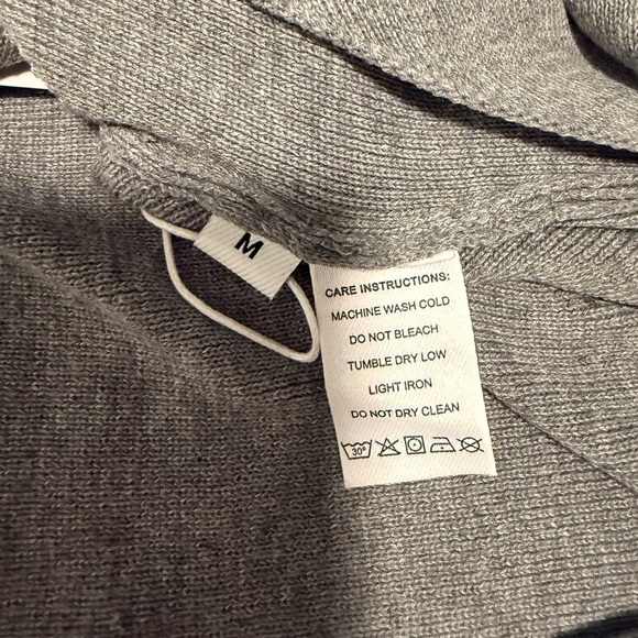 Gray Cropped Sweater and Pant Set Medium - Picture 8 of 12